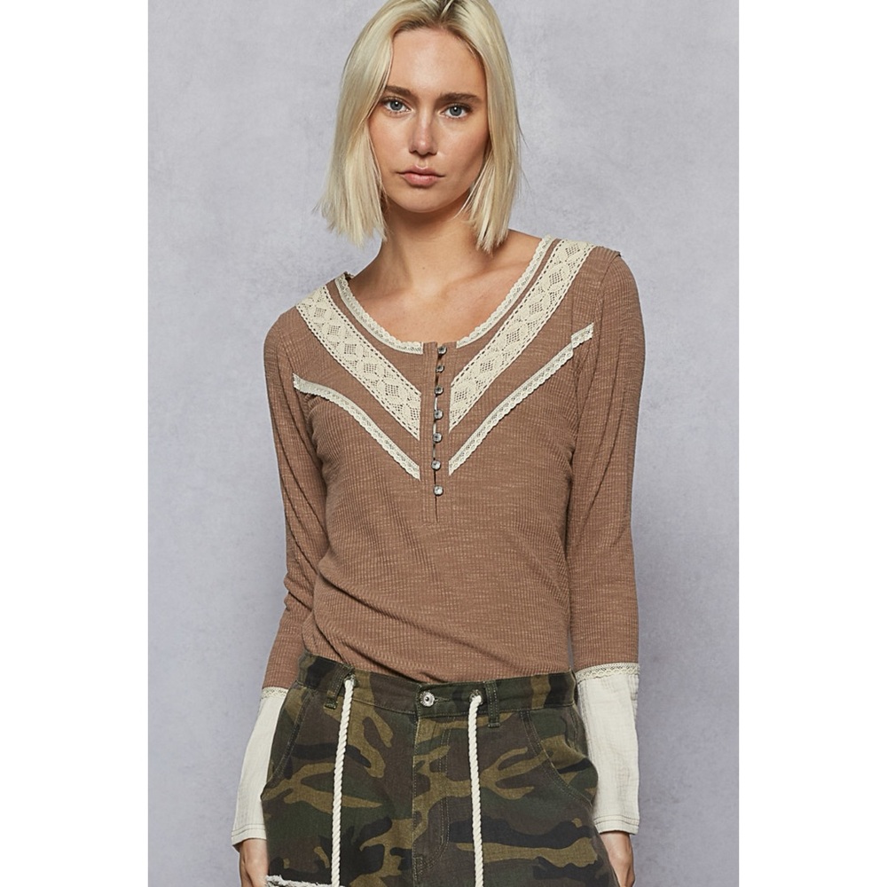 POL Brown Ribbed V Neck Lace Trim Henley Top - Picture 5 of 5